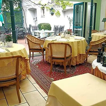 Jagdhof Hotel 4*